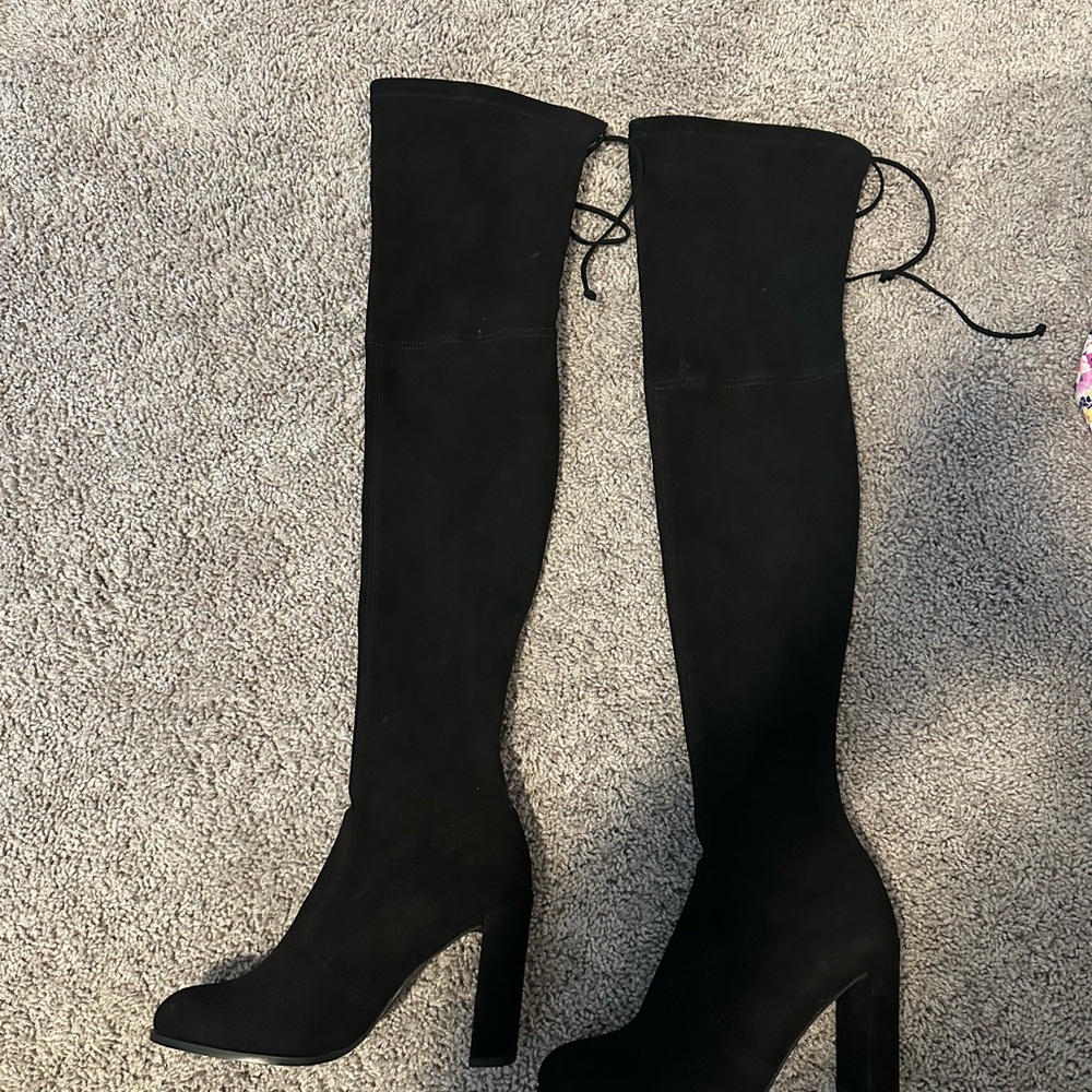 Stuart Weitzman size 8 suede boots worn 1-2 times